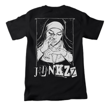 Lade das Bild in den Galerie-Viewer, Junkzz - &quot;Bad Nun&quot; Shirt
